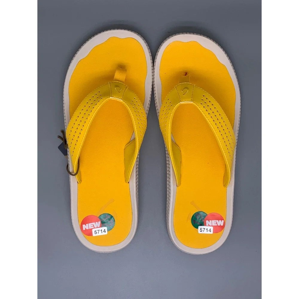 OluKai ulele yellow